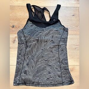 Lululemon Running in the City Tank in the Stripe Play Slate Black, Sz 8
